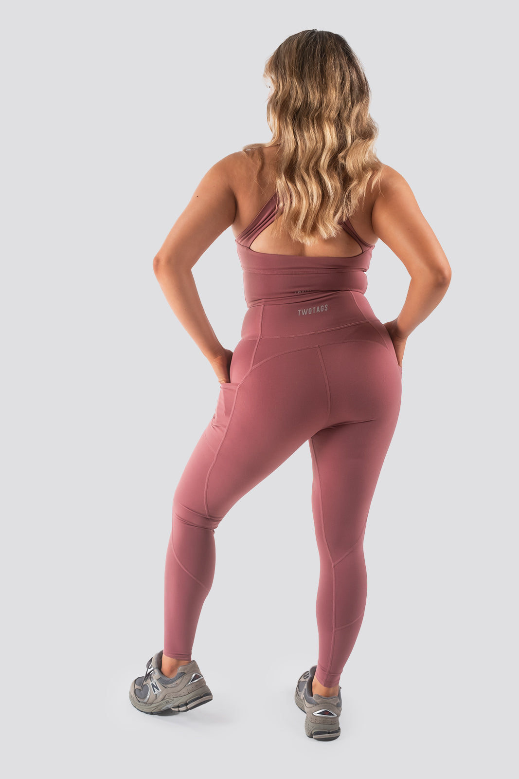 Ardor Highwaisted Leggings - Dusty Pink – TwoTags